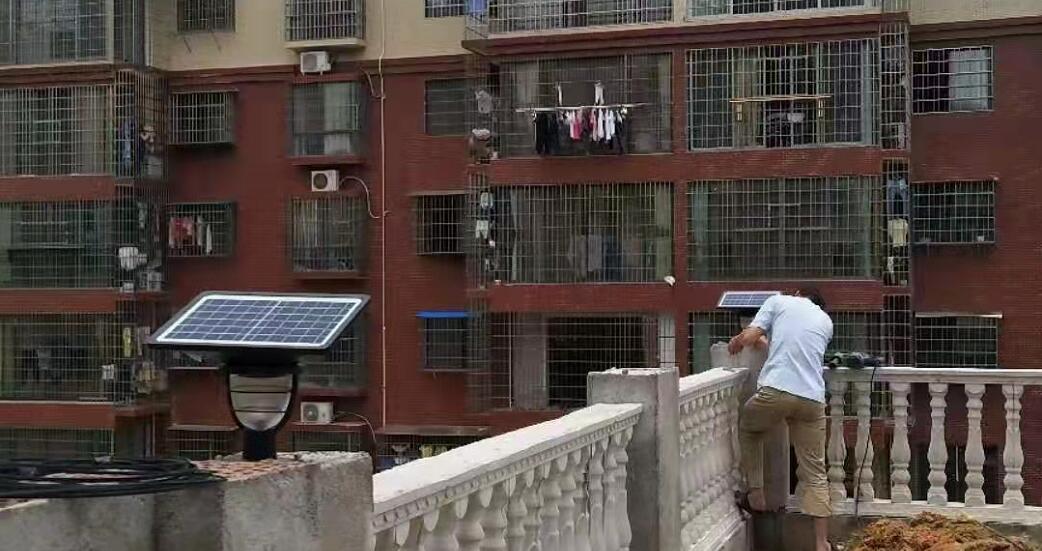 鋰電池太陽能路燈在雨天如何工作？